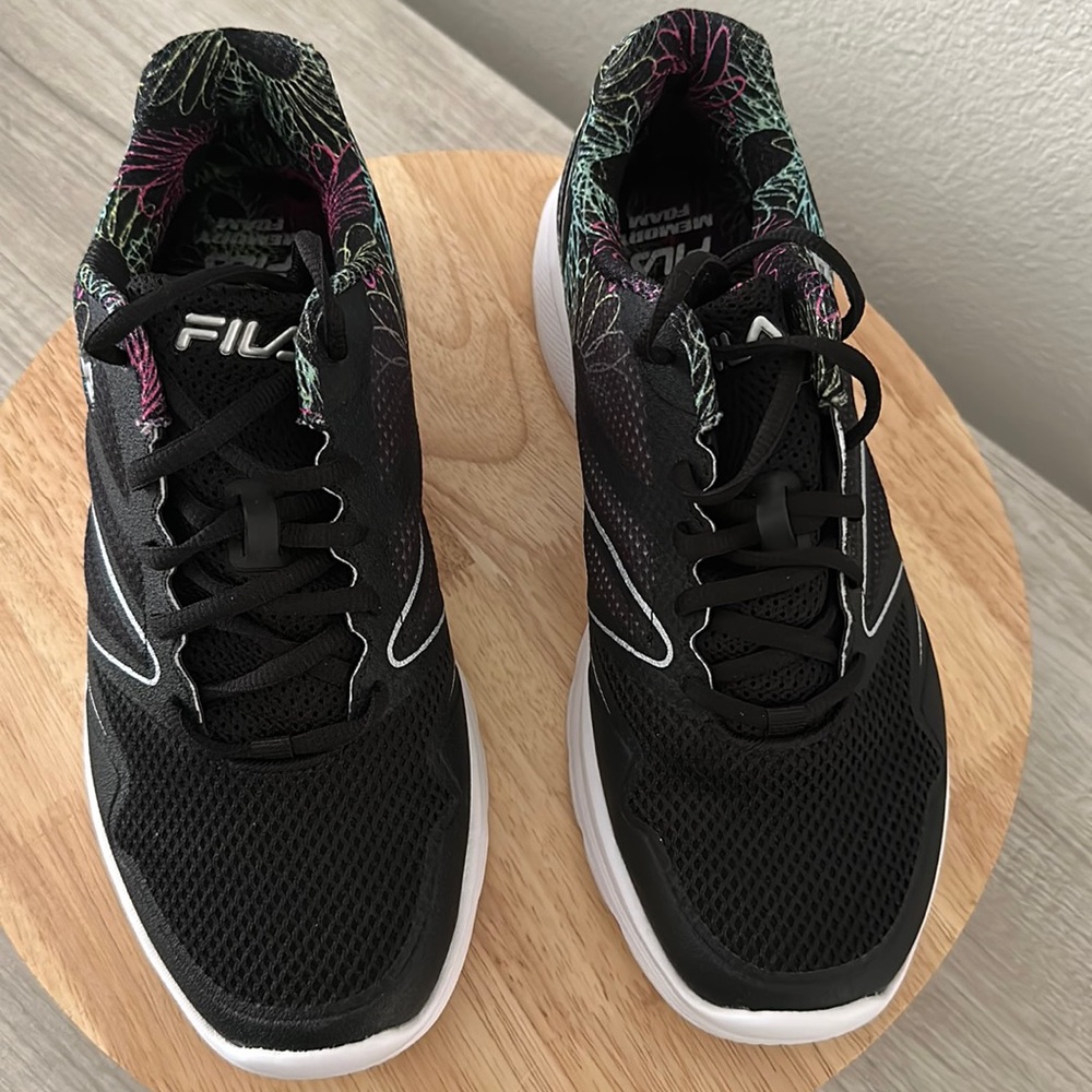 FILA Memory Panorama 8 Air Mesh Sneaker